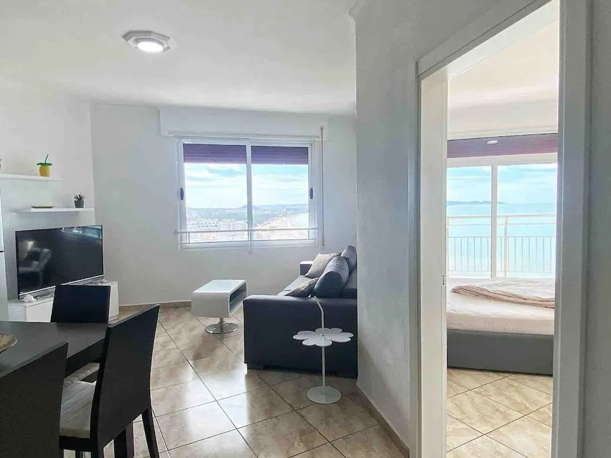 Entire Beachfront Apartment Alain Durrës 0*,  阿尔巴尼亚